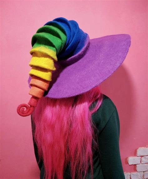 Rainbow awitch hat